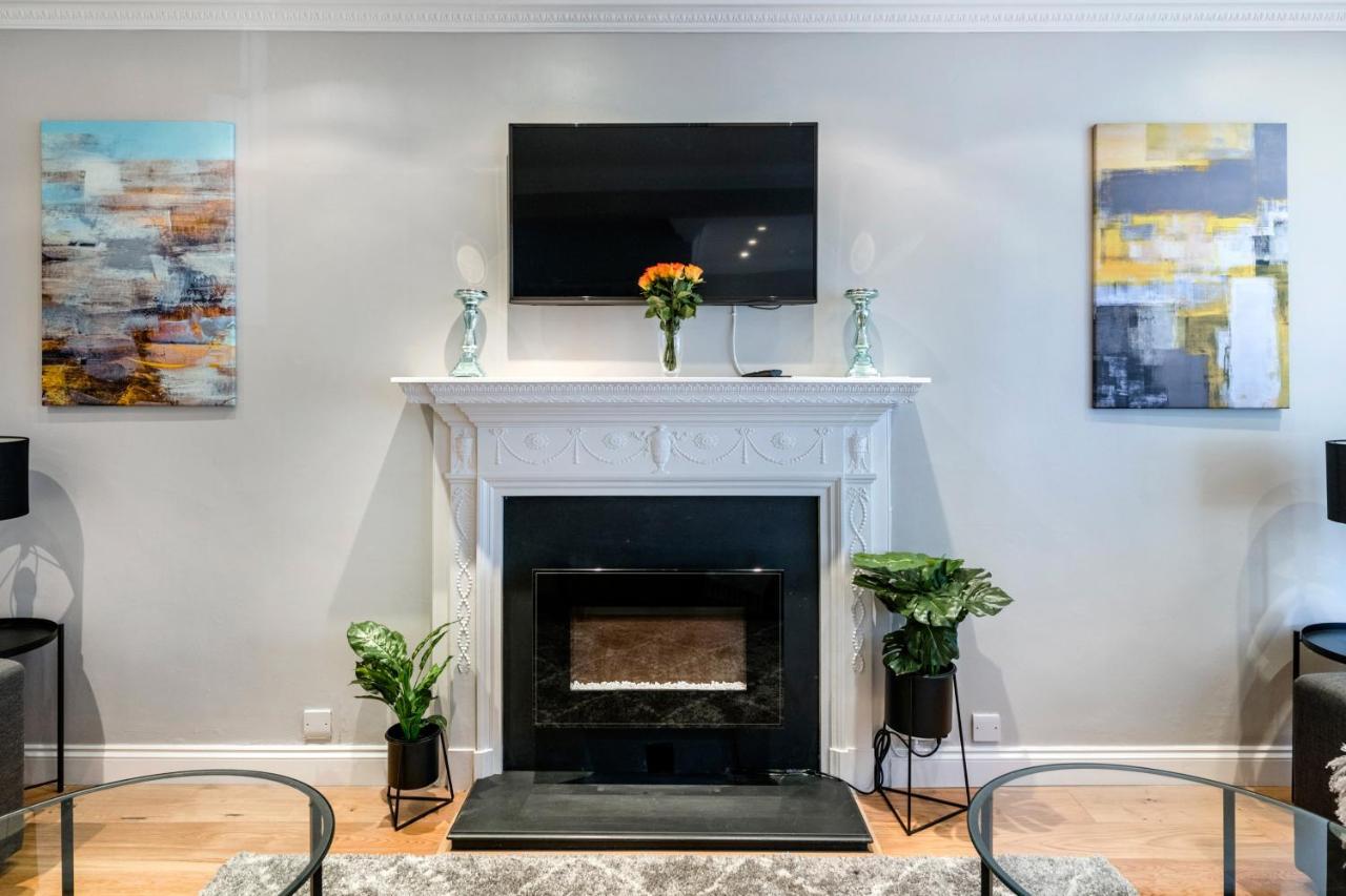 Victoria Mews House - By Sojourn Apartment ลอนดอน ภายนอก รูปภาพ