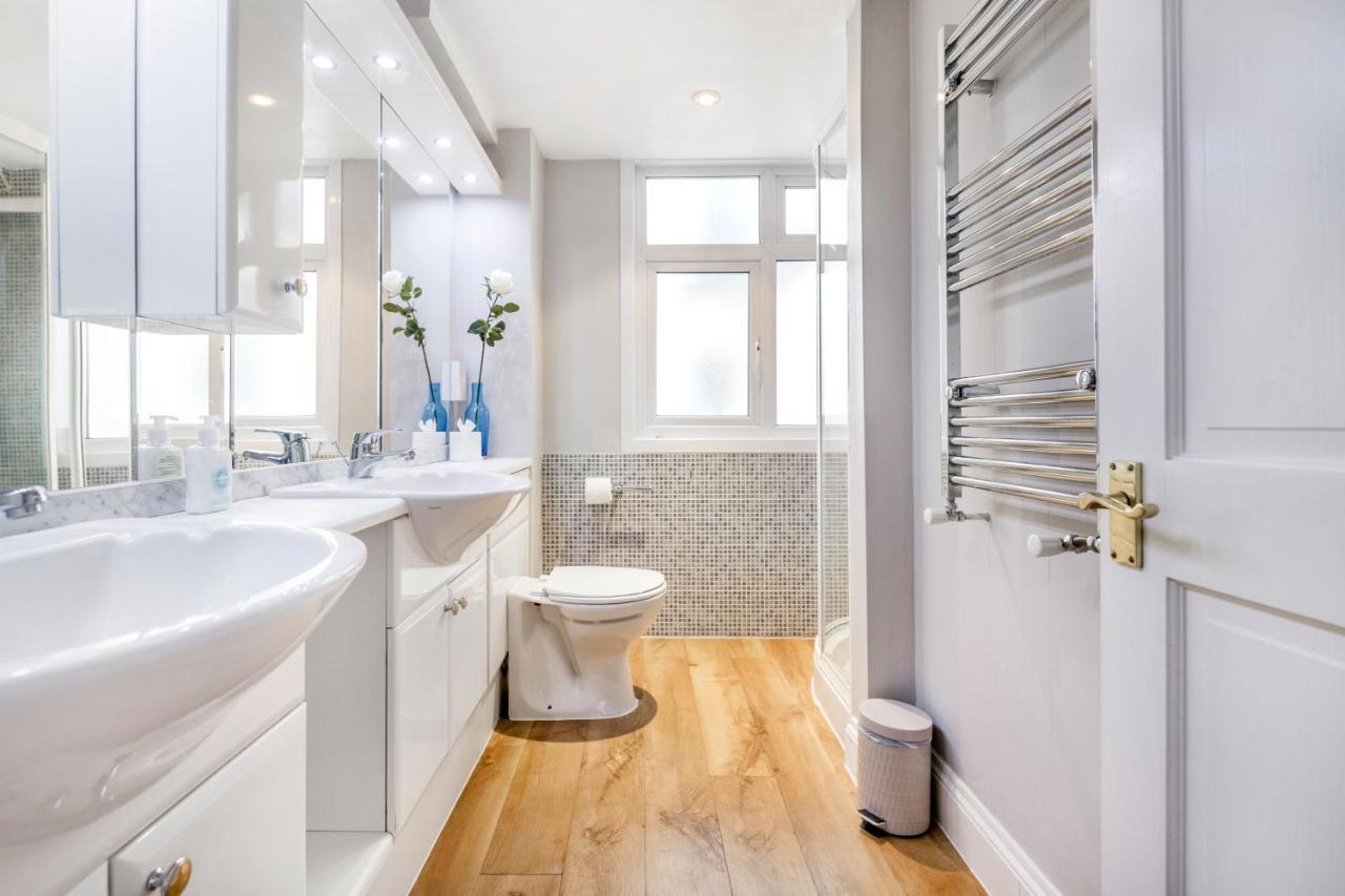 Victoria Mews House - By Sojourn Apartment ลอนดอน ภายนอก รูปภาพ